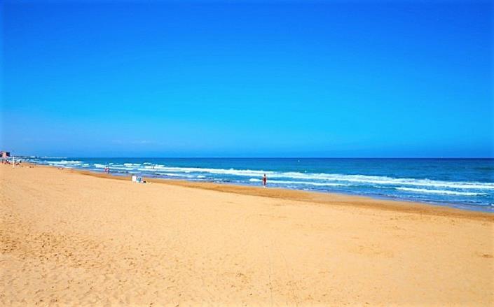 Image No.2-2 Bed Semi-Detached for sale