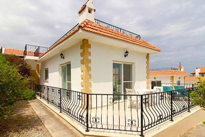 Image No.1-2 Bed Villa / Detached for sale