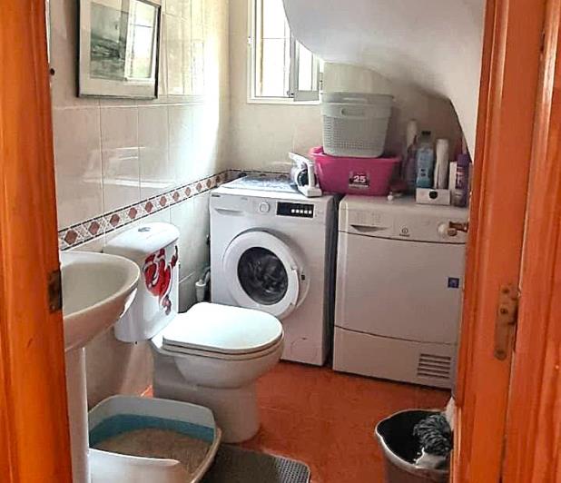 Image No.14-3 Bed Semi-Detached for sale