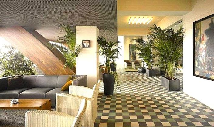 Image No.10-2 Bed Villa / Detached for sale