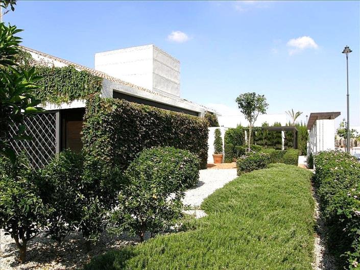 Image No.15-2 Bed Villa / Detached for sale