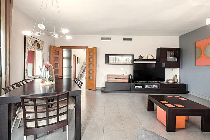 Image No.11-4 Bed Villa / Detached for sale