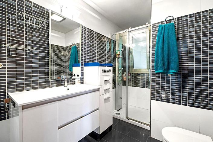 Image No.14-4 Bed Villa / Detached for sale