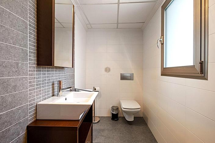 Image No.20-4 Bed Villa / Detached for sale