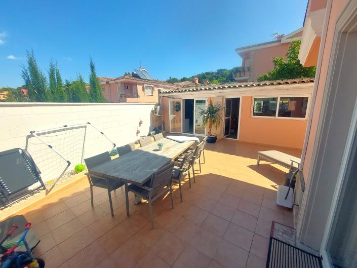 Image No.3-6 Bed Villa for sale