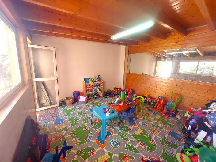 Image No.9-6 Bed Villa for sale