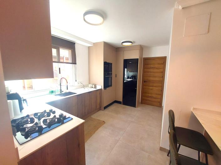 Image No.16-6 Bed Villa for sale