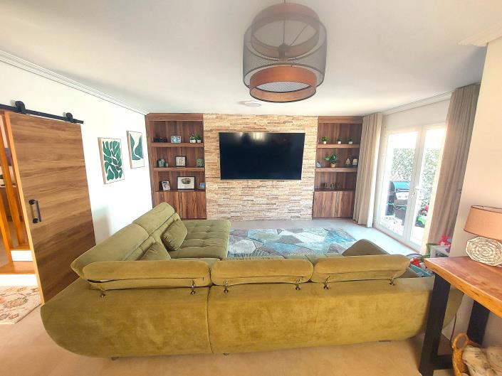 Image No.8-6 Bed Villa for sale