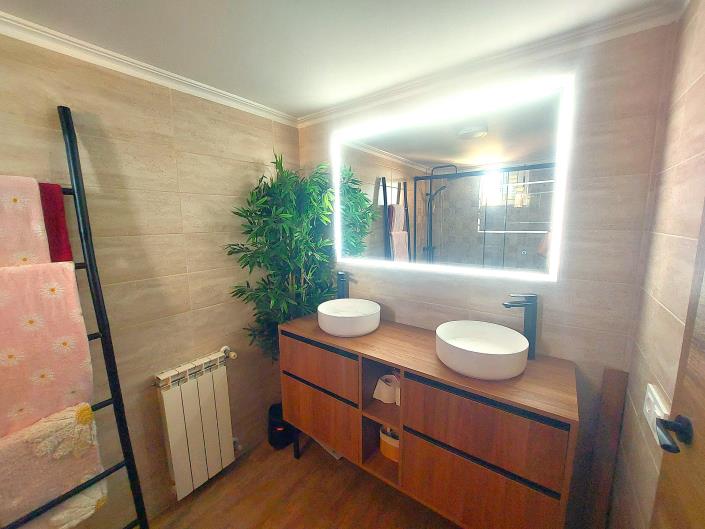 Image No.19-6 Bed Villa for sale