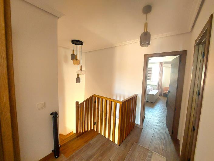 Image No.22-6 Bed Villa for sale