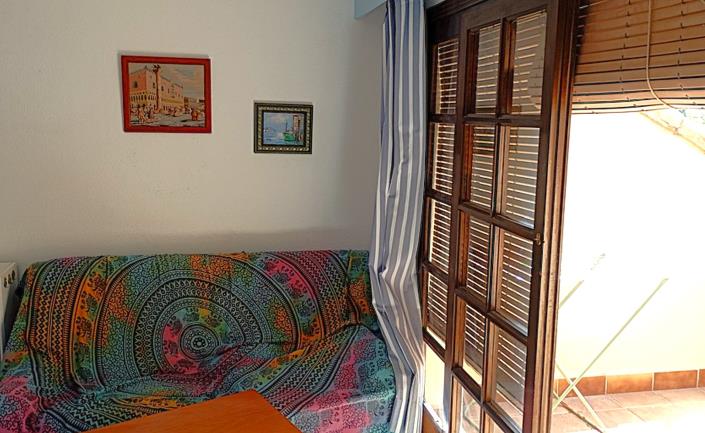 Image No.10-2 Bed Townhouse for sale