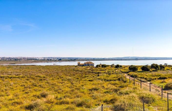 Image No.20-3 Bed Villa / Detached for sale