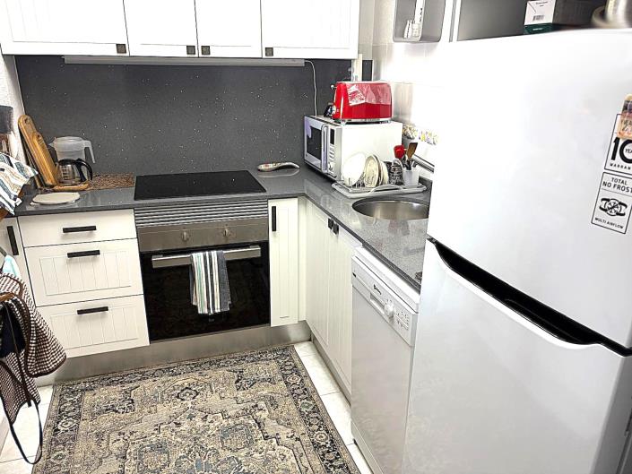 Image No.12-2 Bed Semi-Detached for sale