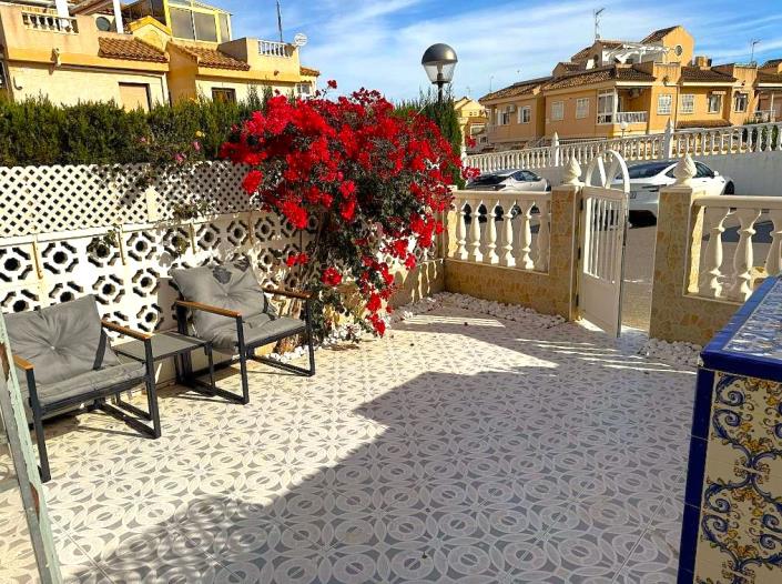 Image No.4-2 Bed Townhouse for sale