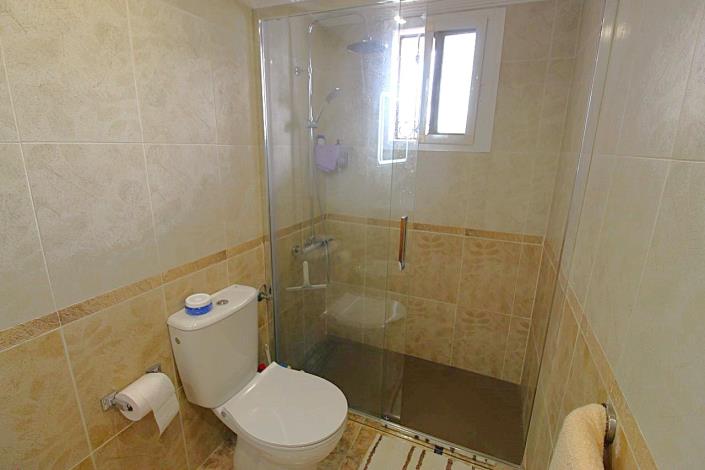 Image No.12-2 Bed Townhouse for sale