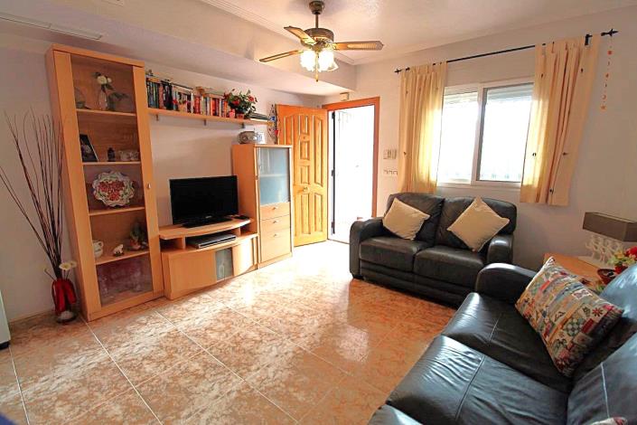 Image No.17-2 Bed Townhouse for sale