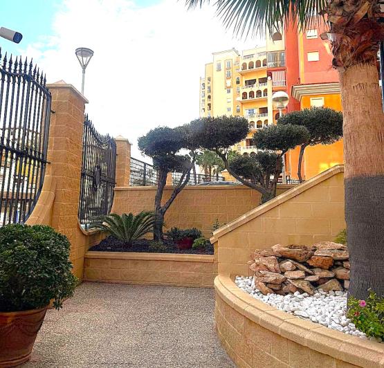 Image No.8-4 Bed Apartment for sale