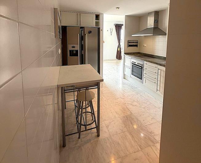 Image No.30-4 Bed Apartment for sale