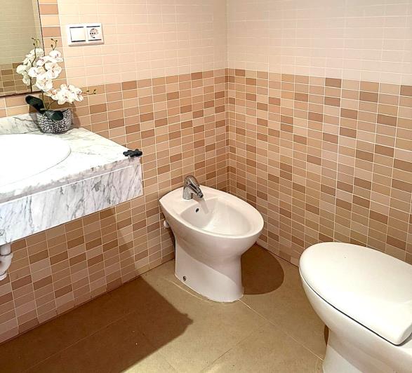 Image No.41-4 Bed Apartment for sale