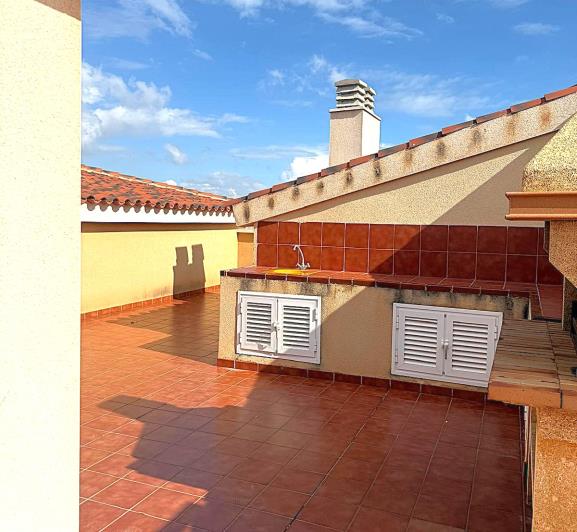 Image No.45-4 Bed Apartment for sale