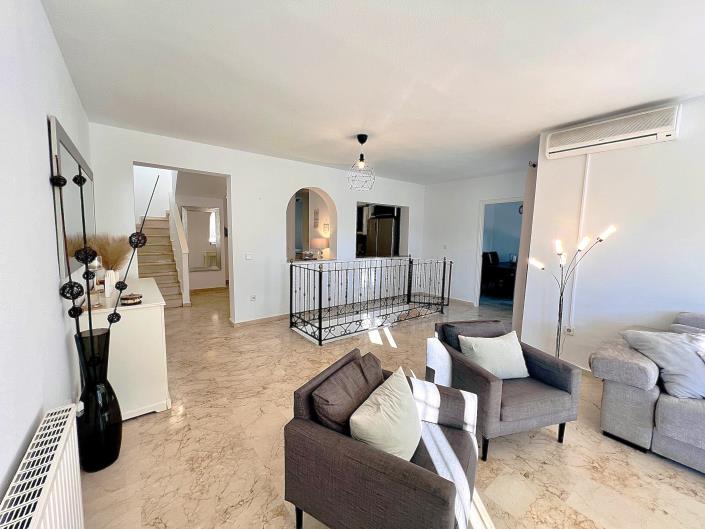 Image No.17-3 Bed Villa / Detached for sale