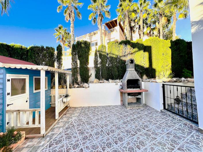 Image No.21-3 Bed Villa / Detached for sale