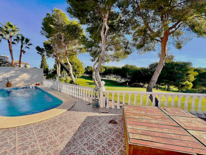 Image No.6-3 Bed Villa / Detached for sale