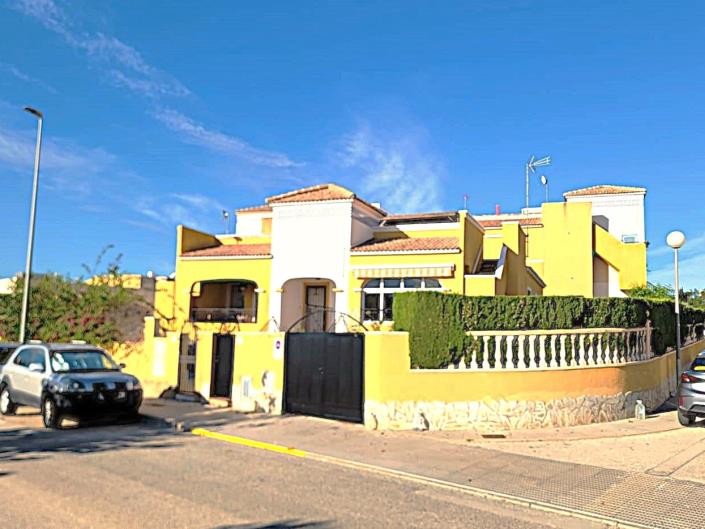 Image No.15-3 Bed Villa for sale
