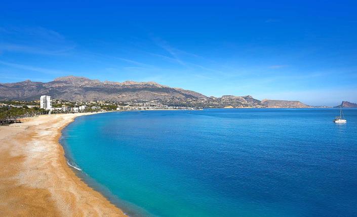 Image No.16-3 Bed Townhouse for sale