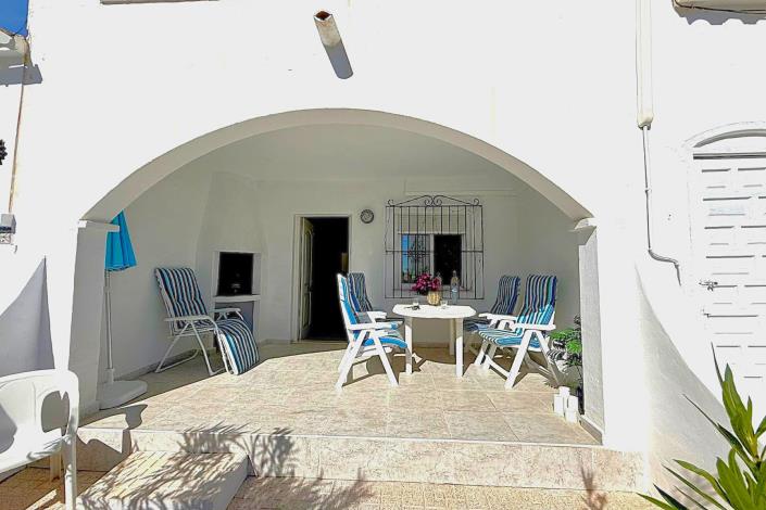 Image No.17-3 Bed Townhouse for sale