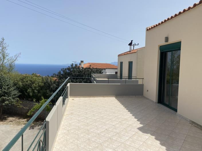 Image No.1-3 Bed Maisonette for sale