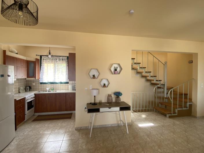 Image No.9-3 Bed Maisonette for sale