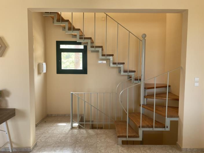 Image No.11-3 Bed Maisonette for sale