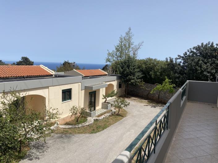 Image No.20-3 Bed Maisonette for sale