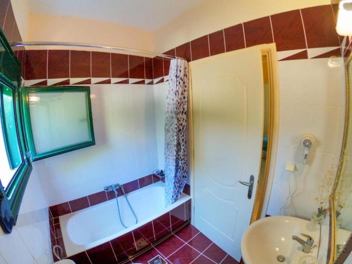 Image No.19-3 Bed House for sale