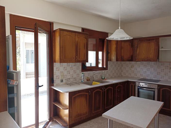 Image No.8-2 Bed House for sale