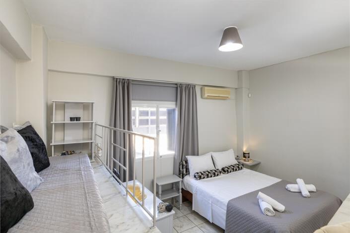 Image No.18-2 Bed House for sale