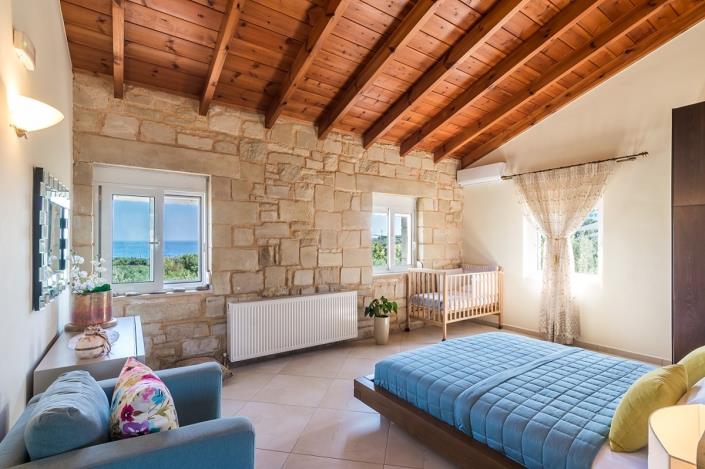 Image No.34-3 Bed Villa / Detached for sale