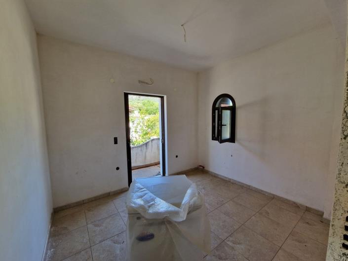 Image No.26-3 Bed House for sale