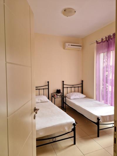 Image No.20-2 Bed Bungalow for sale