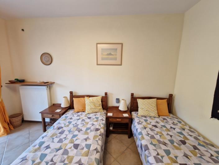 Image No.24-3 Bed House for sale