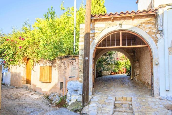 Image No.16-4 Bed Village House for sale