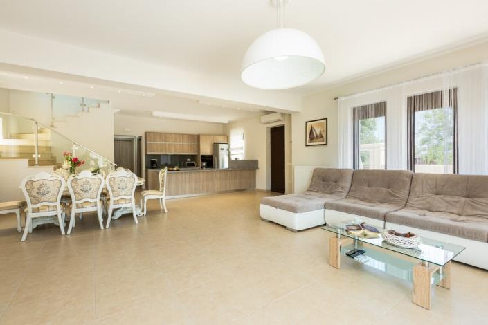 Image No.8-5 Bed Villa / Detached for sale