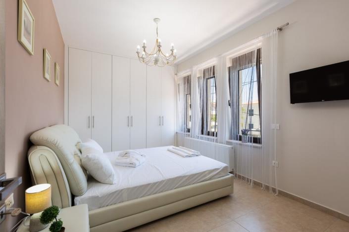 Image No.26-5 Bed Villa / Detached for sale