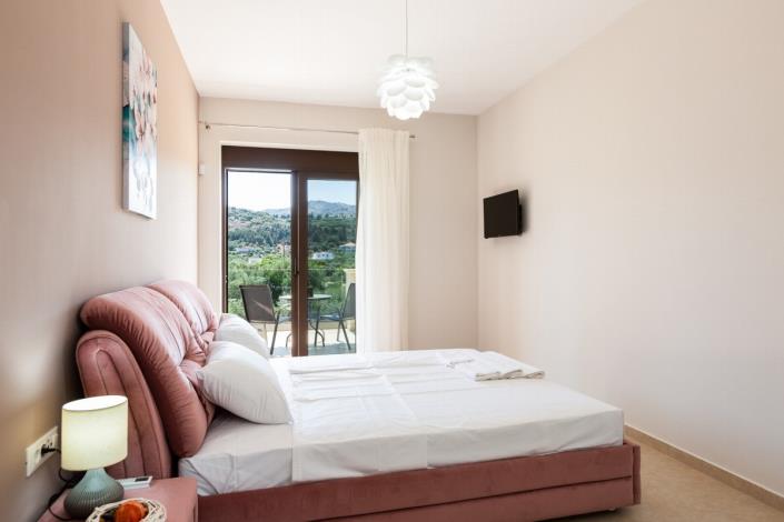 Image No.29-5 Bed Villa / Detached for sale