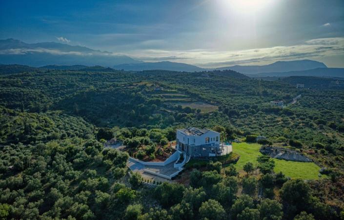 Image No.2-5 Bed Villa / Detached for sale