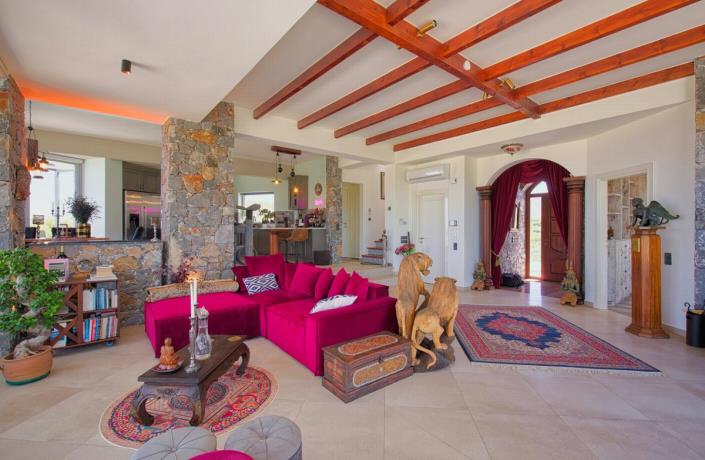 Image No.13-5 Bed Villa / Detached for sale