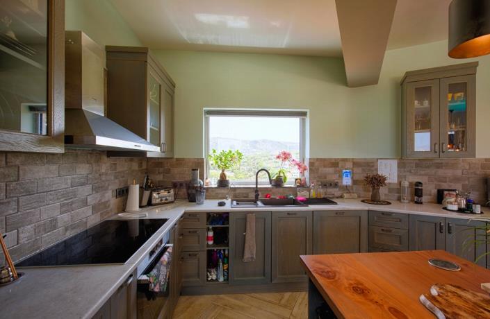 Image No.17-5 Bed Villa / Detached for sale