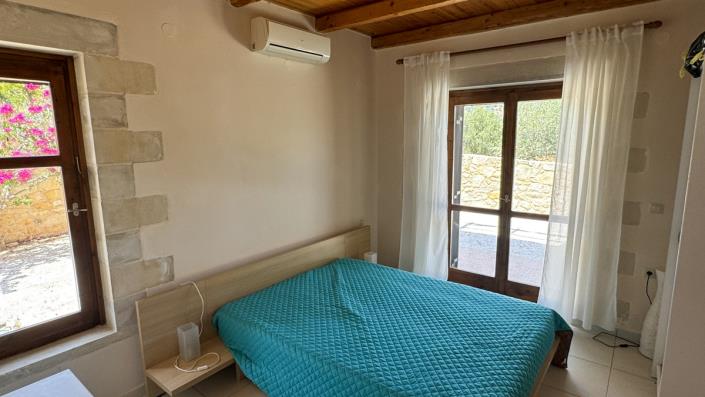 Image No.10-6 Bed Villa / Detached for sale