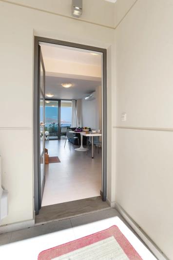 Image No.32-2 Bed Maisonette for sale